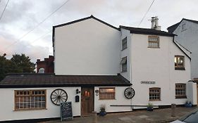 Stunning Quirky 2-Bed Cottage In New Brighton
